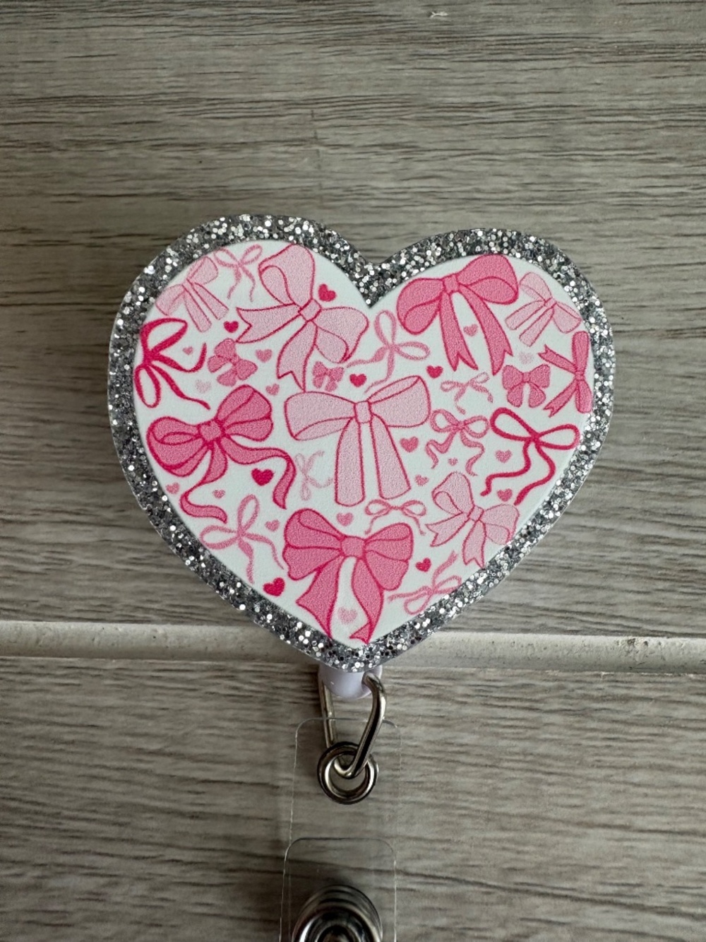Handmade Hearts and Bows Badge Reel - Picture 3 of 4